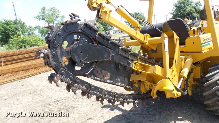 image for item DX9437 2002 Vermeer V8550A trencher