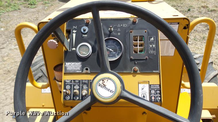 image for item DX9437 2002 Vermeer V8550A trencher