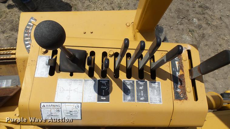 image for item DX9437 2002 Vermeer V8550A trencher