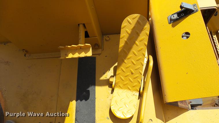 image for item DX9437 2002 Vermeer V8550A trencher