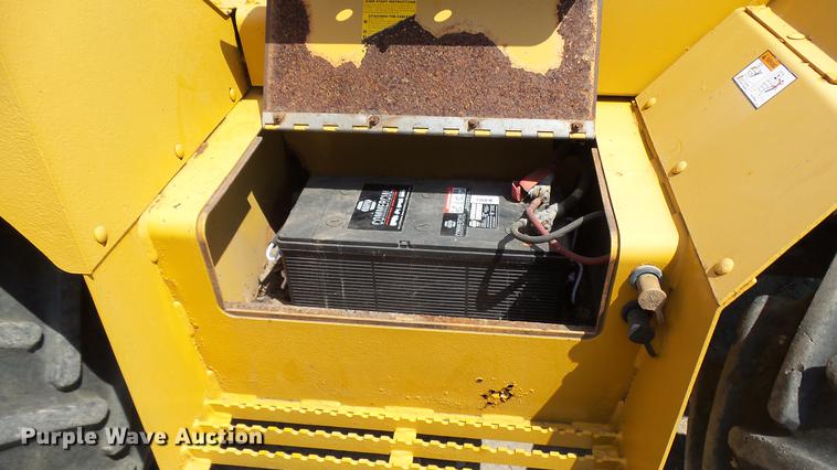 image for item DX9437 2002 Vermeer V8550A trencher