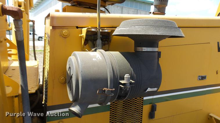 image for item DX9437 2002 Vermeer V8550A trencher