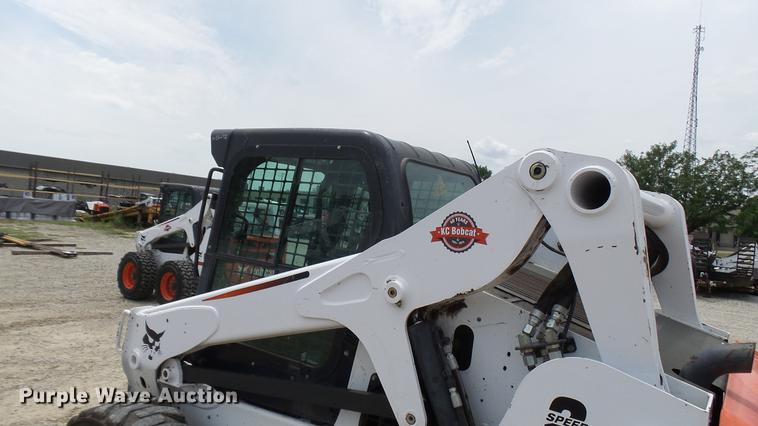 image for item DX9439 2014 Bobcat S650 skid steer