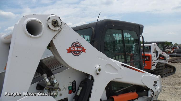 image for item DX9439 2014 Bobcat S650 skid steer