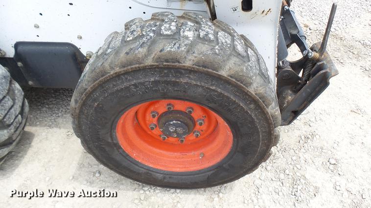 image for item DX9439 2014 Bobcat S650 skid steer