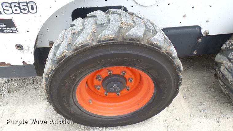 image for item DX9439 2014 Bobcat S650 skid steer
