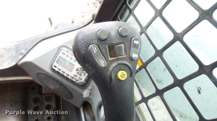 image for item DX9439 2014 Bobcat S650 skid steer