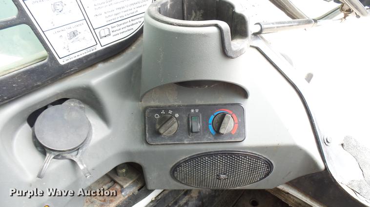 image for item DX9439 2014 Bobcat S650 skid steer