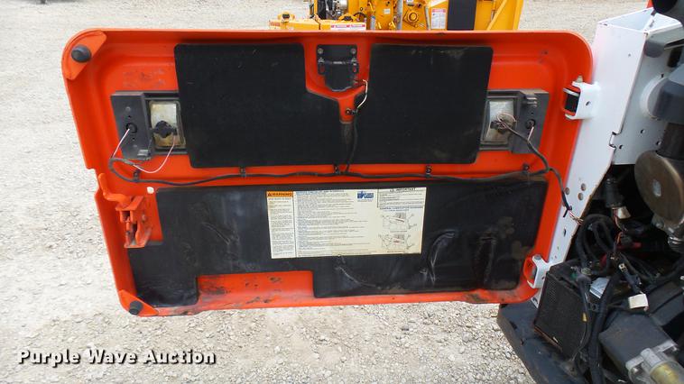 image for item DX9439 2014 Bobcat S650 skid steer