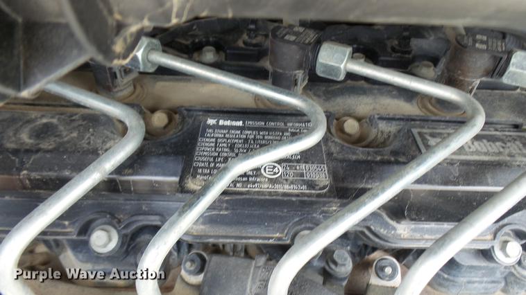 image for item DX9439 2014 Bobcat S650 skid steer