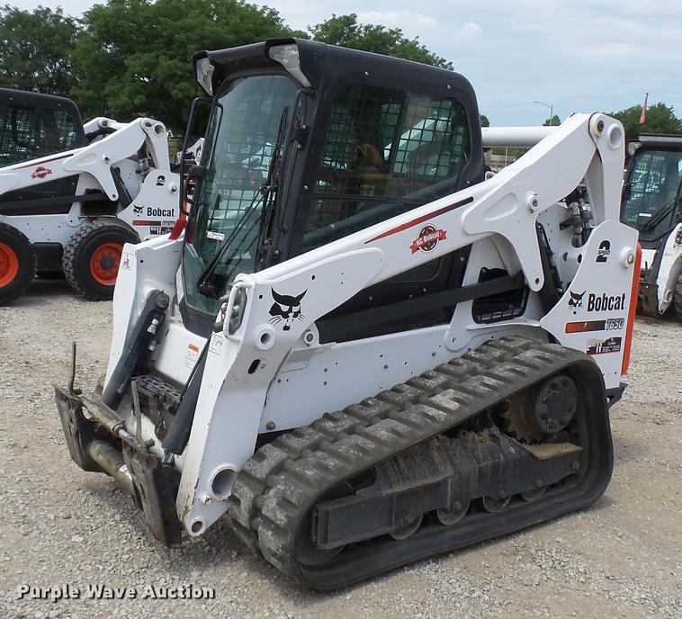 image for item DX9442 2017 Bobcat T650 skid steer