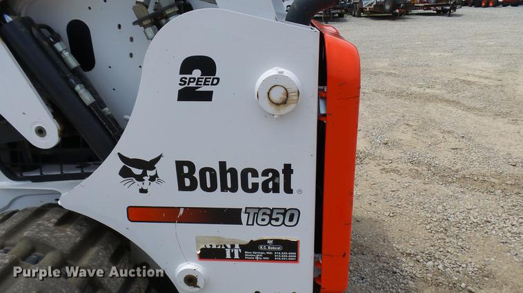 image for item DX9442 2017 Bobcat T650 skid steer