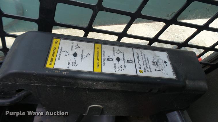 image for item DX9442 2017 Bobcat T650 skid steer