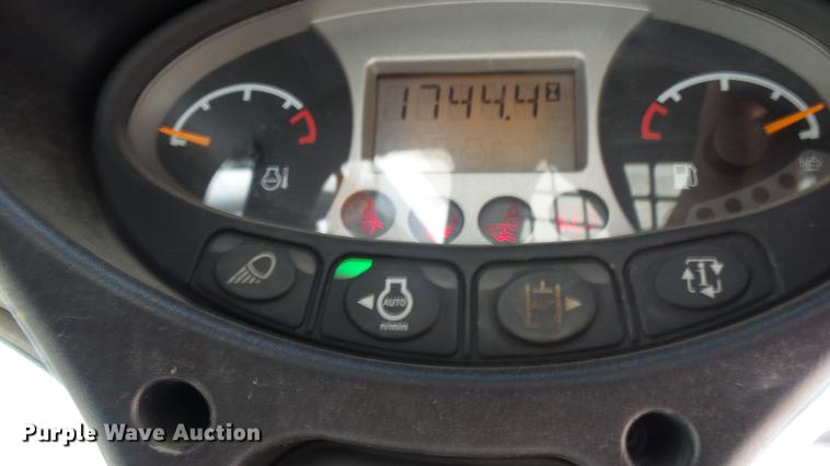 image for item DX9442 2017 Bobcat T650 skid steer