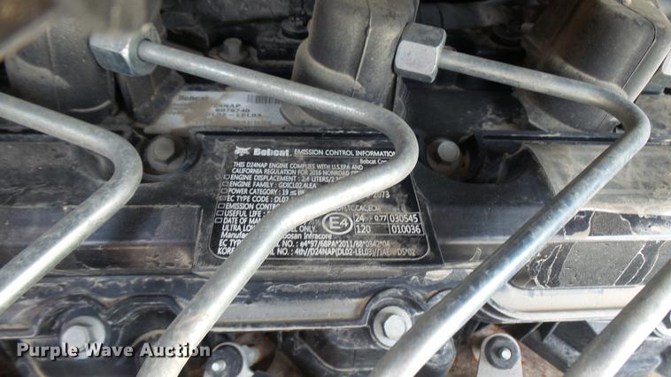 image for item DX9442 2017 Bobcat T650 skid steer