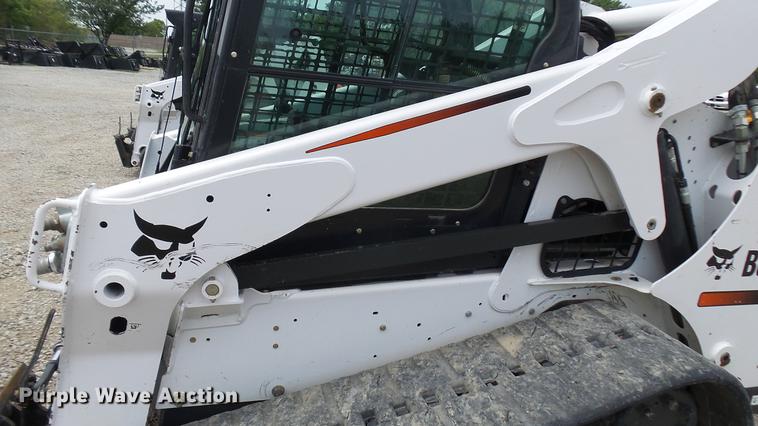 image for item DX9443 2016 Bobcat T650 skid steer