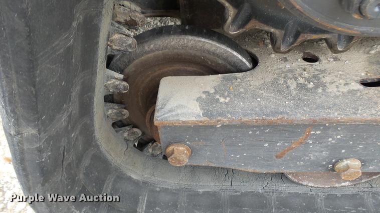 image for item DX9443 2016 Bobcat T650 skid steer