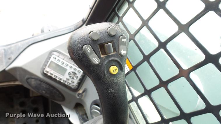 image for item DX9443 2016 Bobcat T650 skid steer