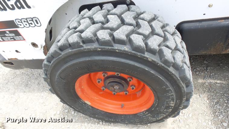 image for item DX9444 2014 Bobcat S650 skid steer