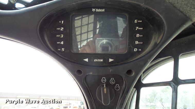 image for item DX9444 2014 Bobcat S650 skid steer