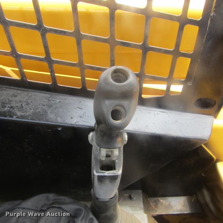 image for item EB9608 1999 John Deere 240 skid steer