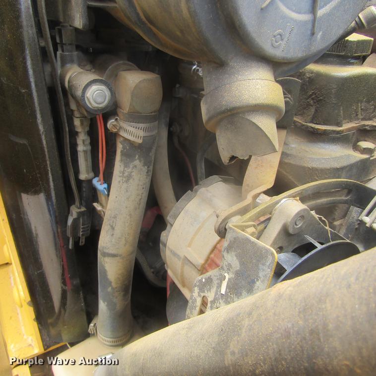 image for item EB9608 1999 John Deere 240 skid steer