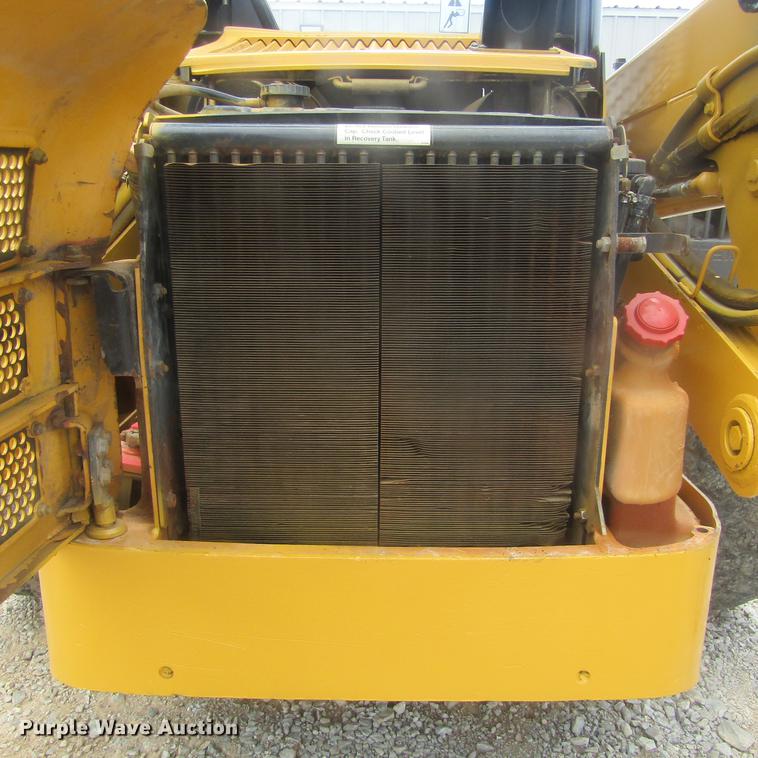 image for item EB9608 1999 John Deere 240 skid steer