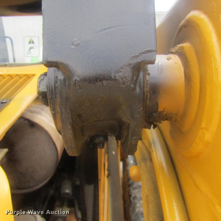 image for item EB9608 1999 John Deere 240 skid steer