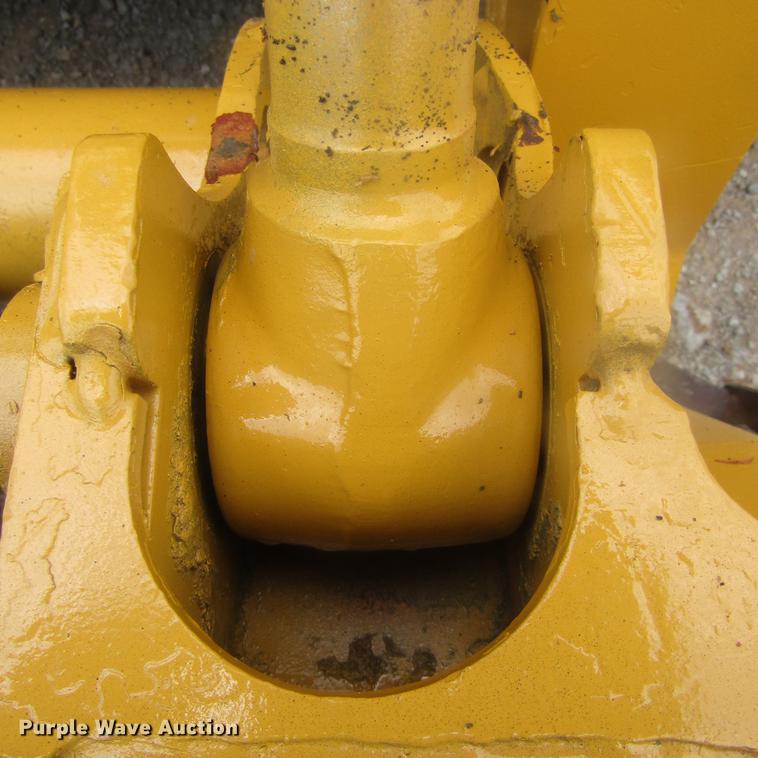 image for item EB9608 1999 John Deere 240 skid steer