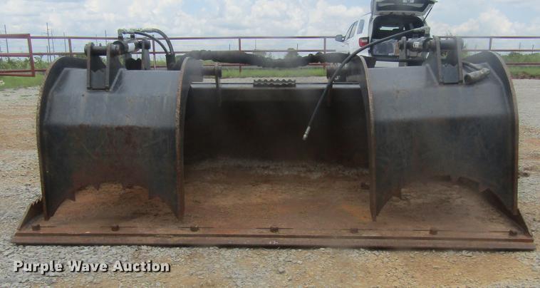 image for item EB9610 Skid steer grapple bucket