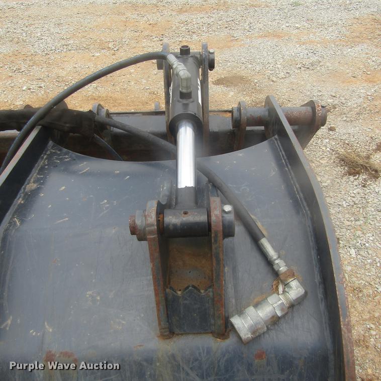 image for item EB9610 Skid steer grapple bucket
