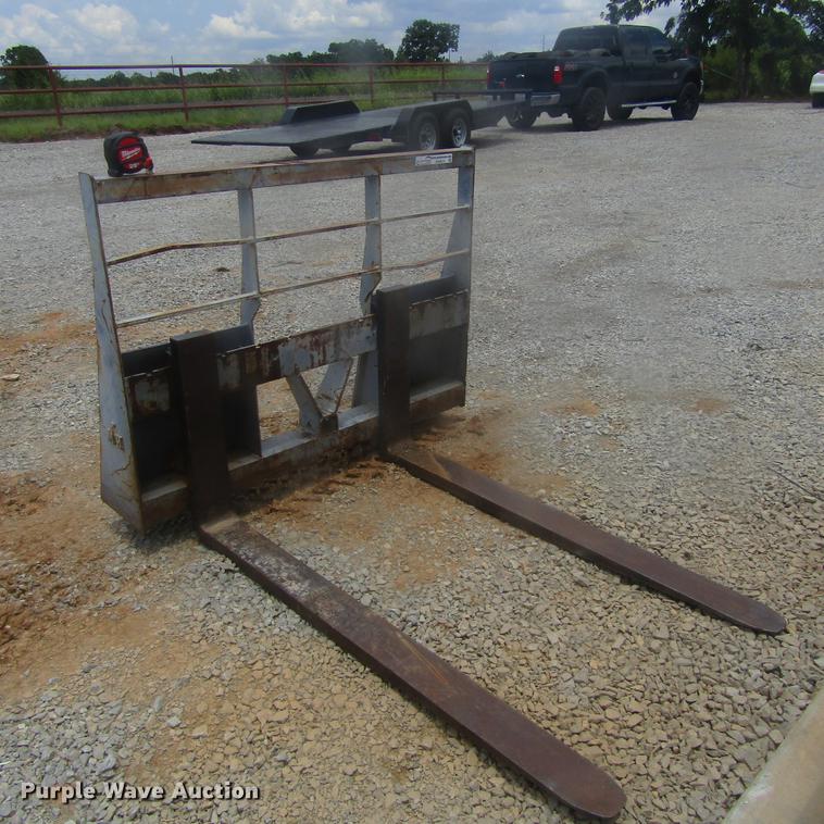 image for item EB9611 Skid steer pallet forks