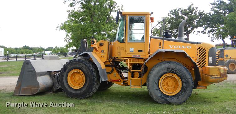 image for item EC9452 2005 Volvo L120E wheel loader