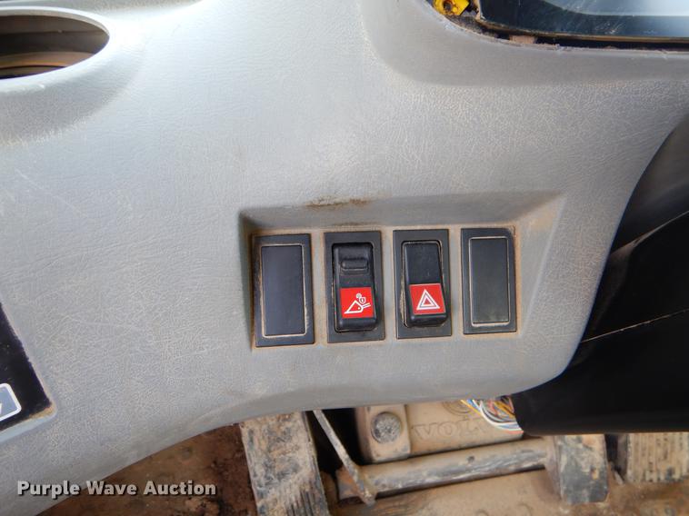 image for item EC9452 2005 Volvo L120E wheel loader