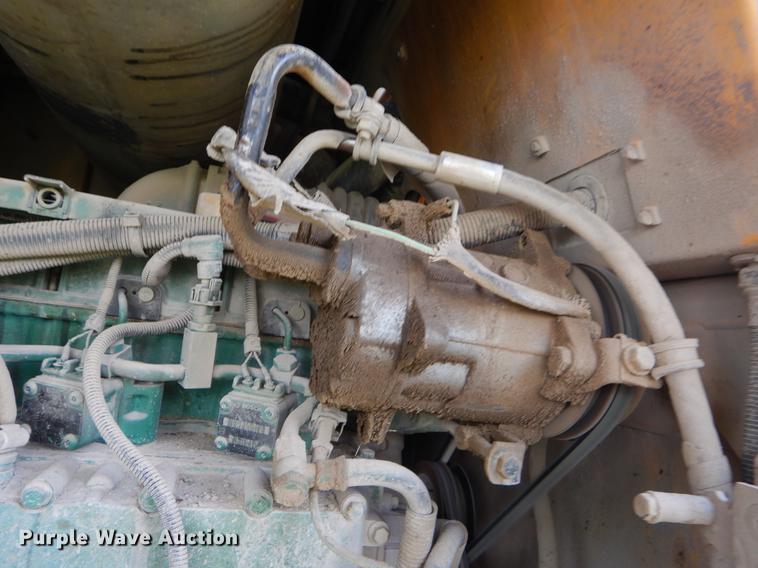 image for item EC9452 2005 Volvo L120E wheel loader