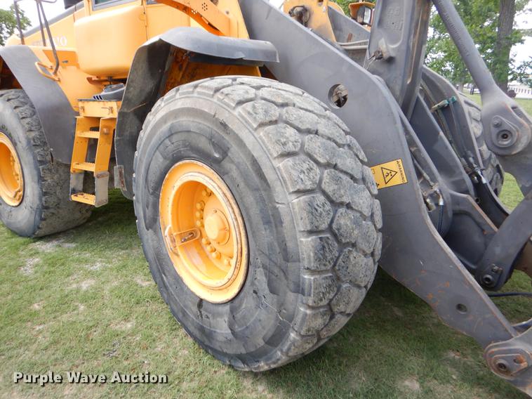 image for item EC9452 2005 Volvo L120E wheel loader