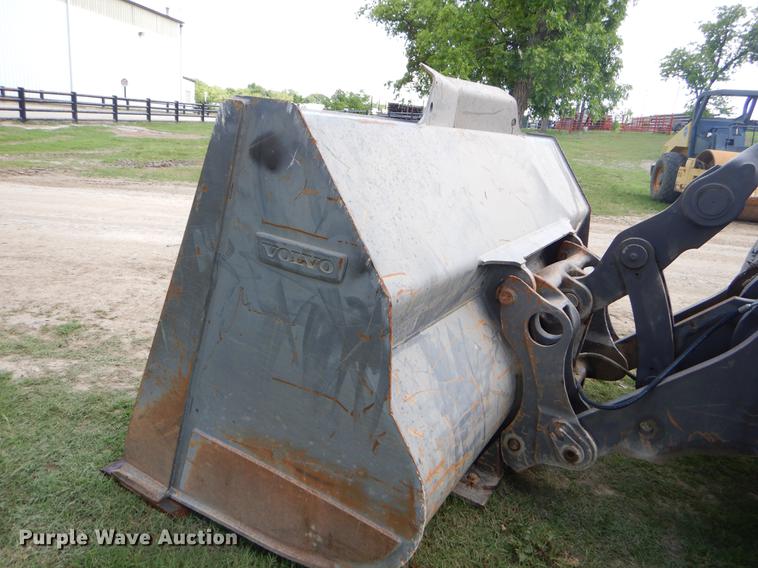 image for item EC9452 2005 Volvo L120E wheel loader