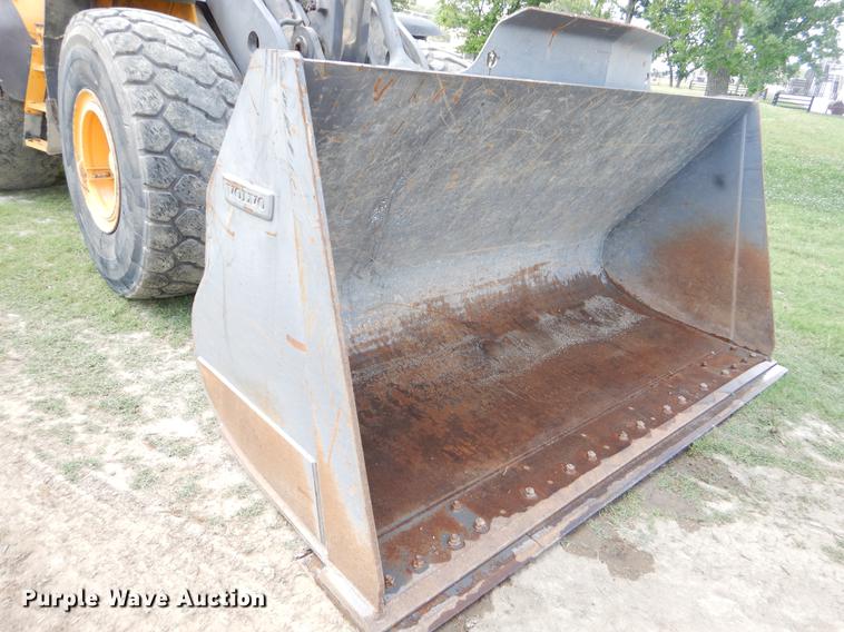 image for item EC9452 2005 Volvo L120E wheel loader