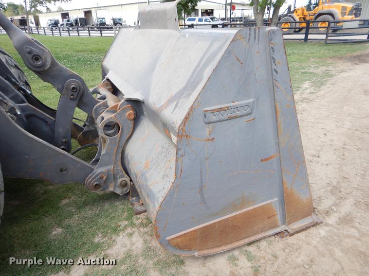 image for item EC9452 2005 Volvo L120E wheel loader