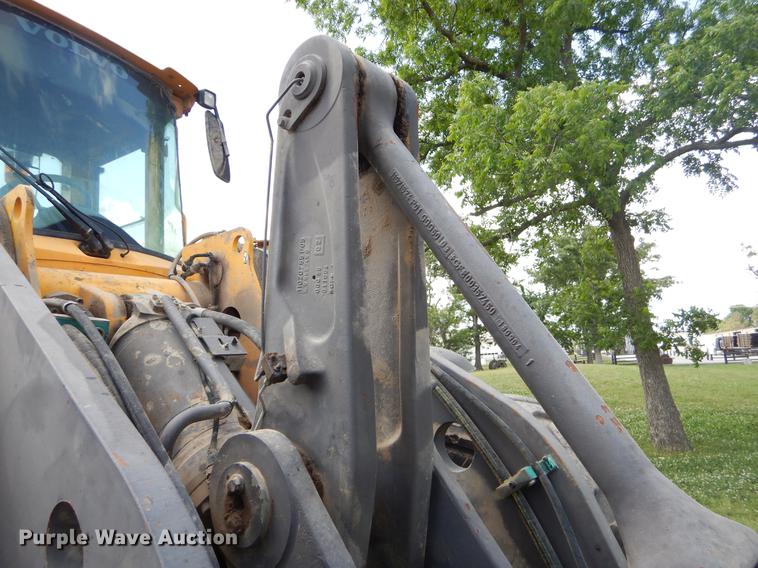 image for item EC9452 2005 Volvo L120E wheel loader