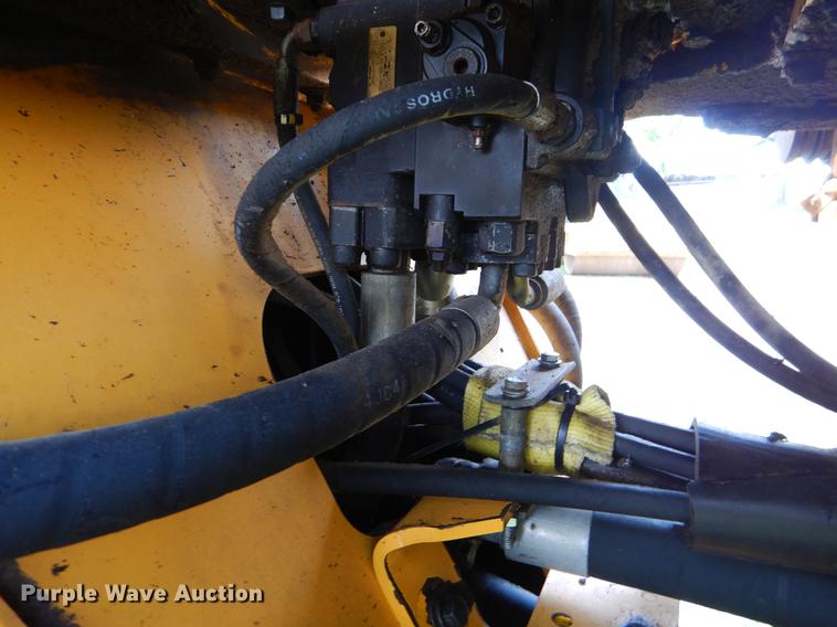 image for item EC9452 2005 Volvo L120E wheel loader