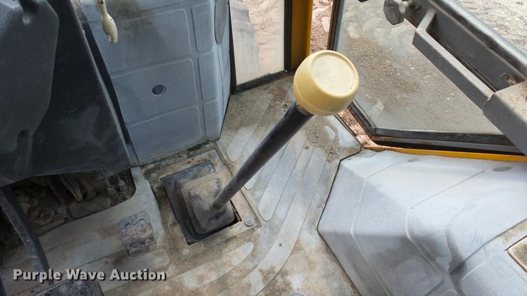 image for item EF9223 JCB 1400B backhoe