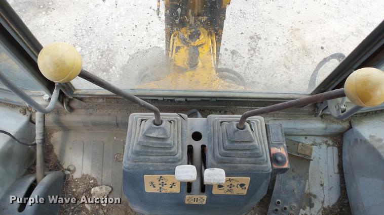 image for item EF9223 JCB 1400B backhoe