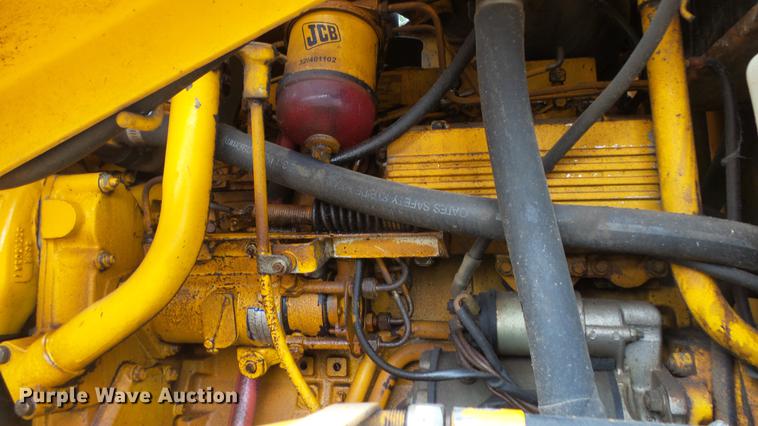 image for item EF9223 JCB 1400B backhoe