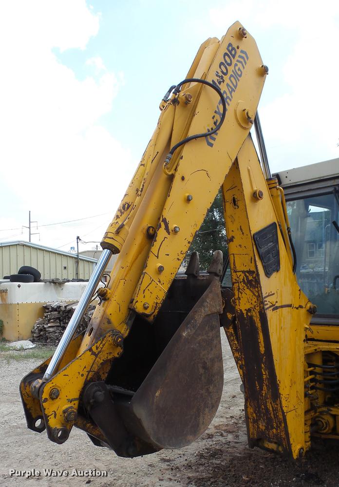 image for item EF9223 JCB 1400B backhoe