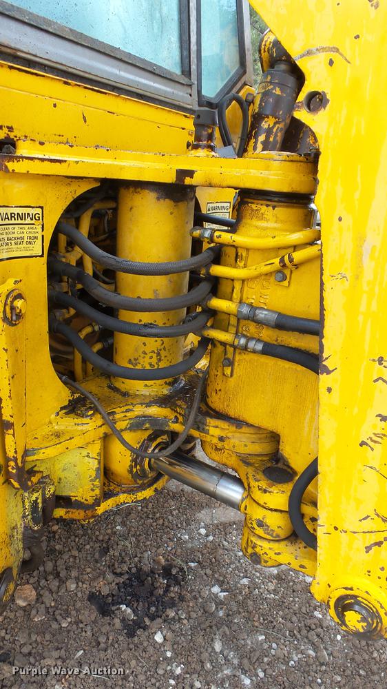 image for item EF9223 JCB 1400B backhoe