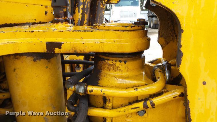 image for item EF9223 JCB 1400B backhoe