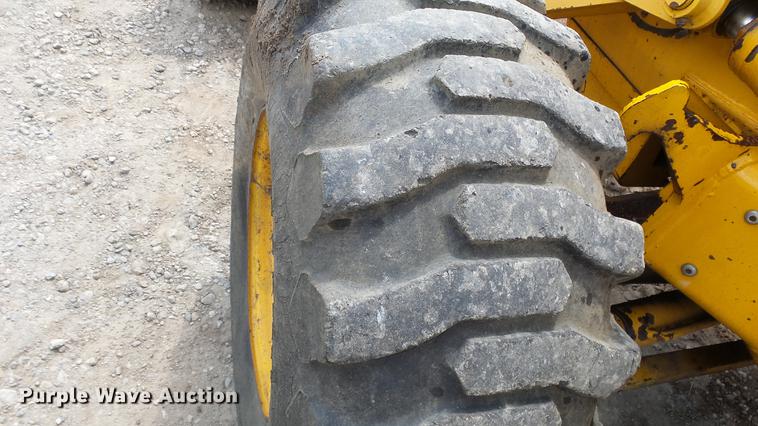image for item EF9223 JCB 1400B backhoe