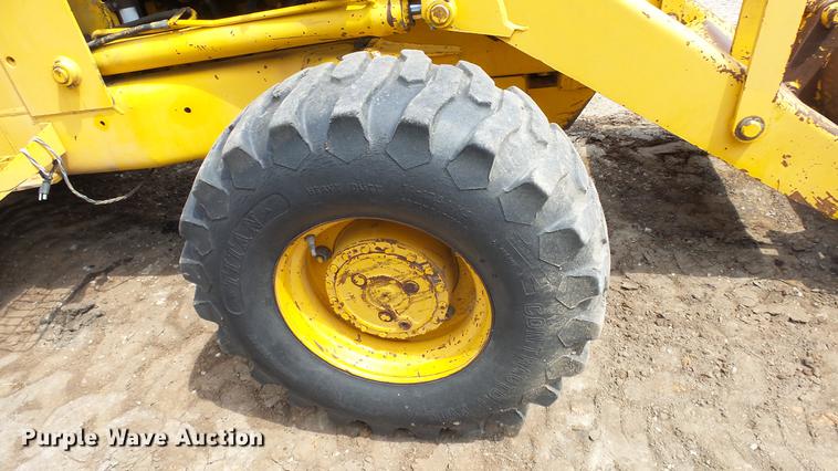 image for item EF9223 JCB 1400B backhoe