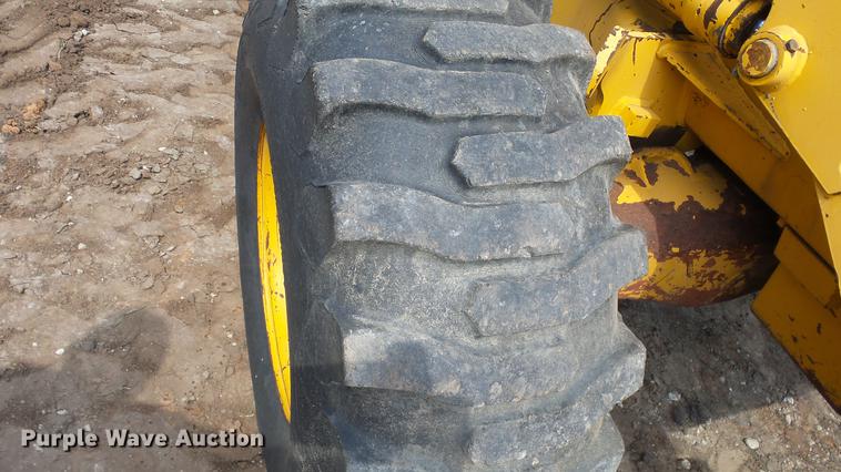 image for item EF9223 JCB 1400B backhoe